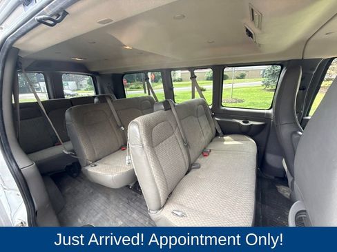 Used 2021 Chevrolet Express 2500 LS w/ Driver Convenience Package RWD image 10