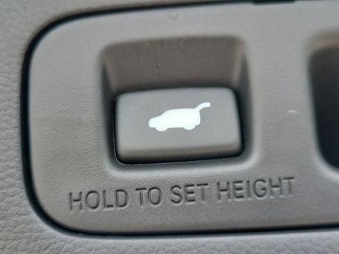 Used 2024 Honda CR-V EX-L image 12