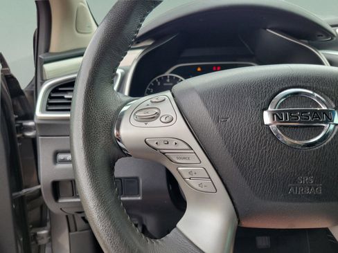 Used 2017 Nissan Murano SV w/ Premium Plus Package image 12