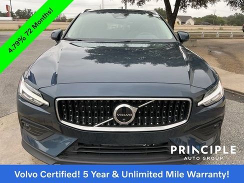 Certified 2025 Volvo V60 B5 Cross Country Plus image 5