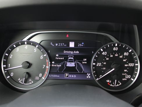 Certified 2022 Nissan Titan SV w/ SV Convenience Package image 31