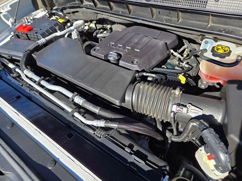 Used 2022 Chevrolet Silverado 1500 LT w/ Protection Package image 16