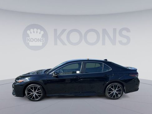 Used 2024 Toyota Camry SE AWD/4WD image 13