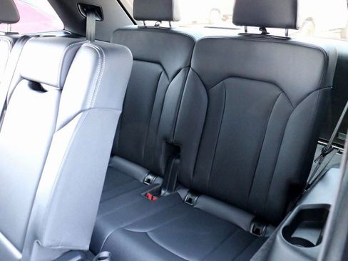 Used 2025 Audi Q7 3.0T Premium Plus image 25