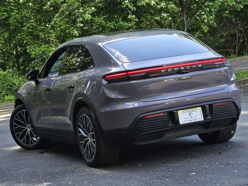 Used 2024 Porsche Macan 4 Electric AWD/4WD image 76
