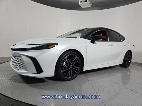 Used 2025 Toyota Camry XSE image 2