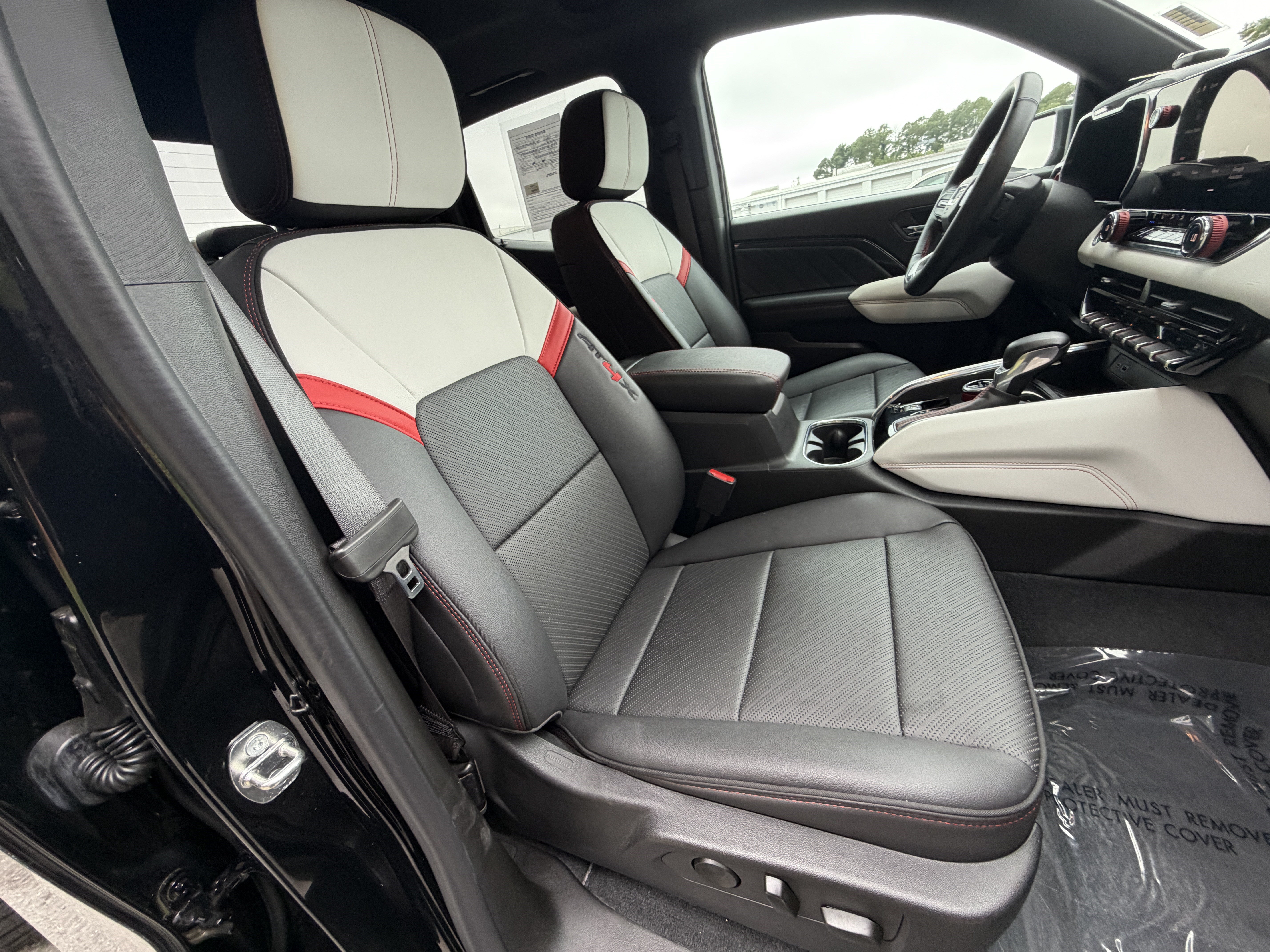Used 2023 GMC Canyon AT4X w/ Edition 1 AWD/4WD image 19