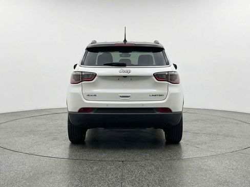 Used 2025 Jeep Compass Limited image 7