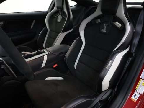 Used 2020 Ford Mustang Shelby GT500 w/ Carbon Fiber Track Pack RWD image 84