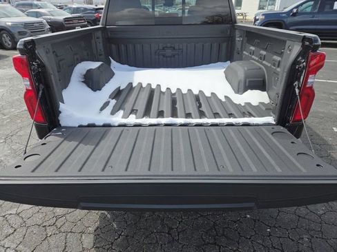 Certified 2025 Chevrolet Silverado 1500 High Country w/ Technology Package AWD/4WD image 28
