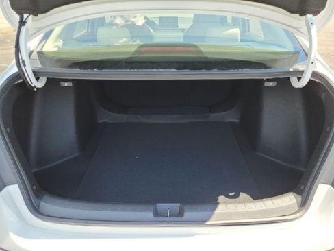 Used 2023 Honda Civic EX image 2