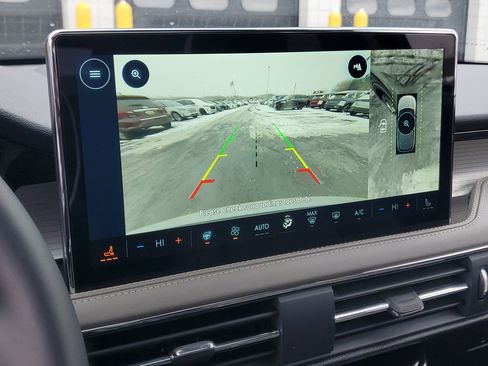 New 2026 Lincoln Corsair Premiere image 21