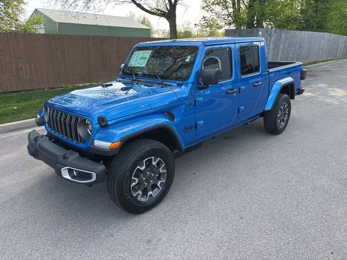 New 2026 Jeep Gladiator Sport AWD/4WD image 1