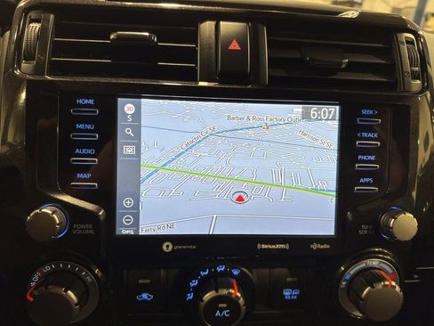 Used 2024 Toyota 4Runner TRD Off-Road Premium image 29