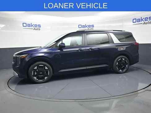 Used 2026 Kia Carnival EX FWD image 4