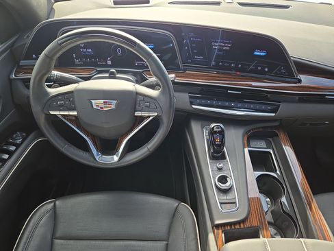 Certified 2023 Cadillac Escalade Premium Luxury AWD/4WD image 14