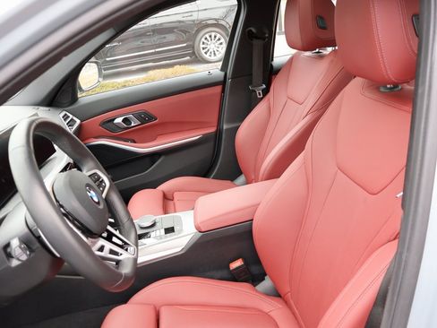 Used 2025 BMW 330i xDrive Sedan image 21