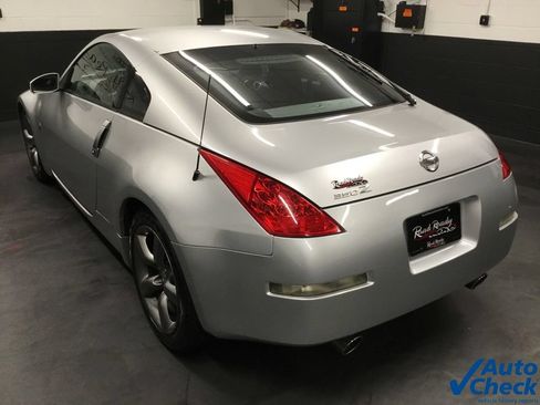 Used 2008 Nissan 350Z Enthusiast RWD image 7