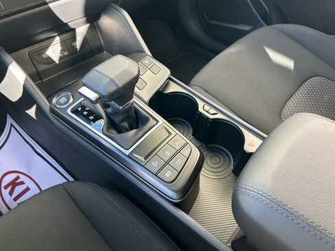 New 2026 Kia Sportage LX image 23