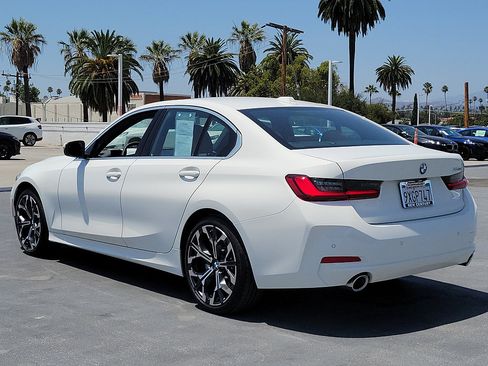 Used 2026 BMW 330i Sedan w/ Convenience Package RWD image 2