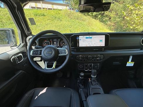 New 2025 Jeep Wrangler Unlimited Sahara image 11