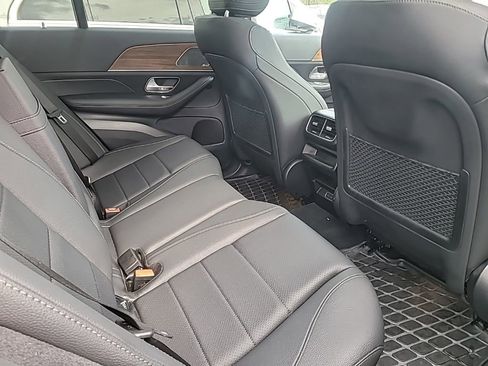 Certified 2025 Mercedes-Benz GLE 350 4MATIC image 32