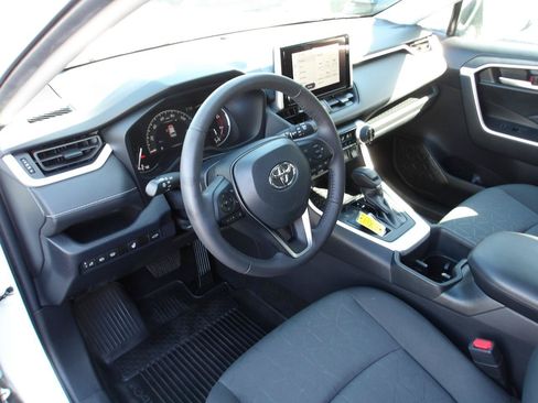 Used 2023 Toyota RAV4 XLE w/ Convenience Package AWD/4WD image 9