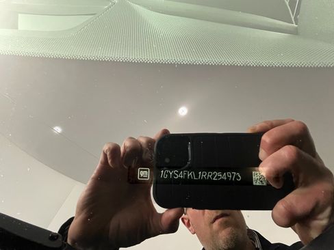 Used 2024 Cadillac Escalade Sport w/ Touring Package image 32