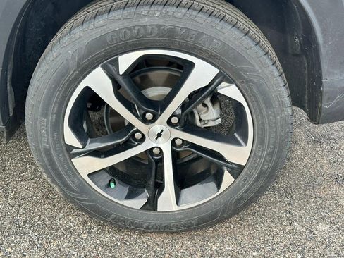 Used 2024 Chevrolet Trax RS w/ Driver Confidence Package FWD image 12