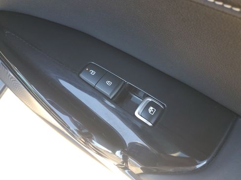 Used 2025 Kia K5 GT-Line image 11