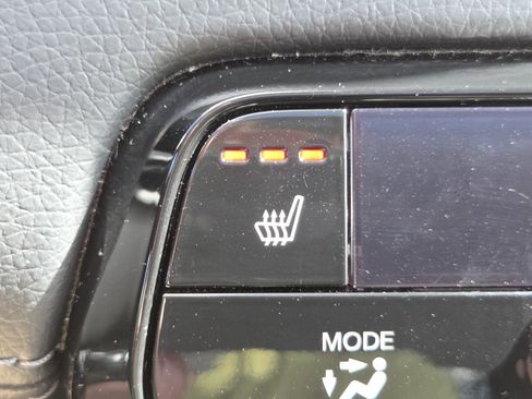 Certified 2024 Honda Pilot Touring image 6
