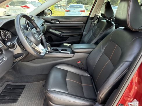 Used 2021 Nissan Altima 2.5 SR image 9