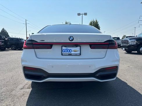 Used 2021 BMW 750i xDrive w/ Executive Package AWD/4WD image 4