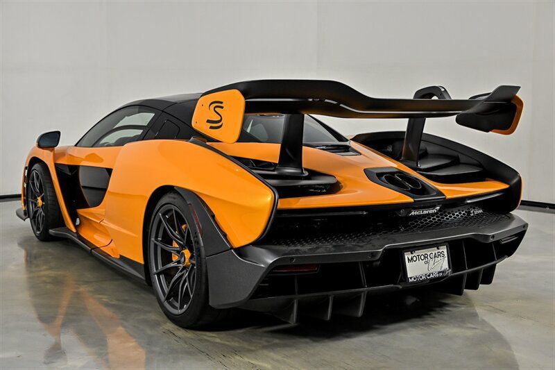 Used 2019 McLaren Senna RWD image 13