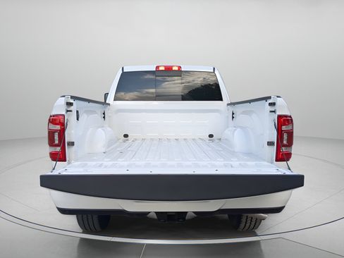 Used 2024 RAM 2500 Laramie w/ Safety Group AWD/4WD image 46