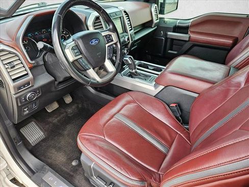 Used 2018 Ford F150 Platinum w/ Equipment Group 701A Luxury image 9