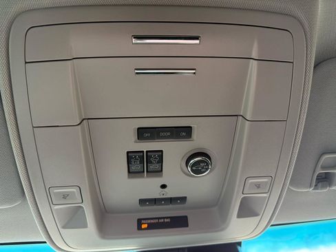 Used 2019 Chevrolet Tahoe LT image 40