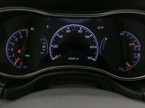 Used 2019 Jeep Grand Cherokee Altitude image 41