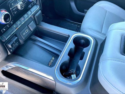 Used 2020 GMC Sierra 1500 SLT RWD image 14