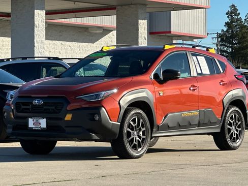 Used 2025 Subaru Crosstrek 2.5i Wilderness w/ Wilderness Package image 7