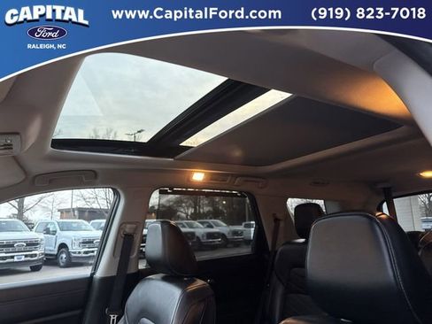 Used 2022 Nissan Pathfinder Platinum w/ Cargo Package image 21