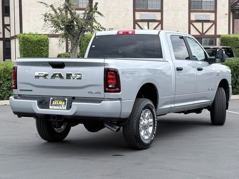 New 2026 RAM 3500 Big Horn AWD/4WD image 4