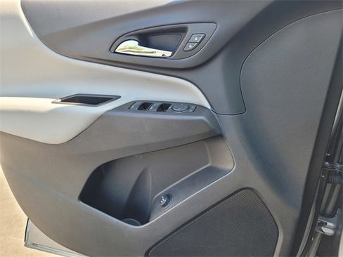 Used 2024 Chevrolet Equinox LT image 13