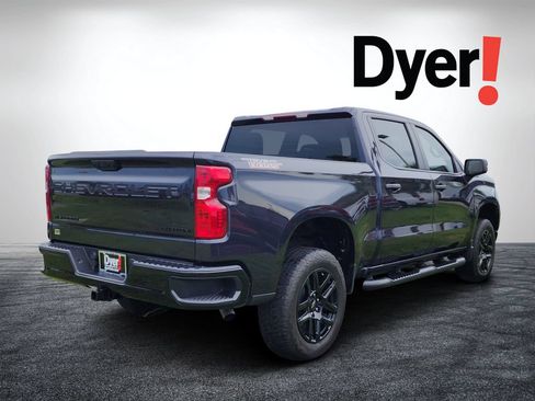 Used 2024 Chevrolet Silverado 1500 Custom Trail Boss w/ Turbomax Blackout Package AWD/4WD image 4