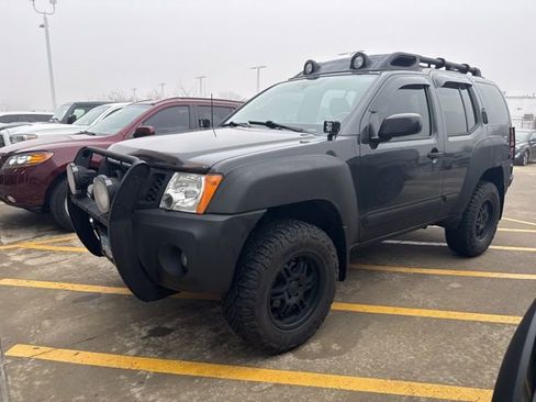 Used 2011 Nissan Xterra PRO-4X image 3