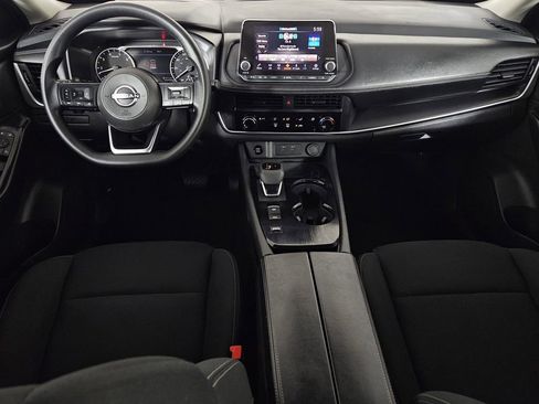 Used 2024 Nissan Rogue S FWD image 6