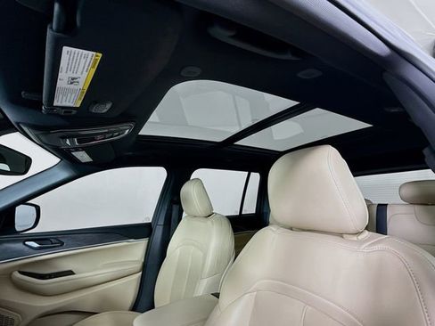 Used 2023 Jeep Grand Cherokee Limited image 22