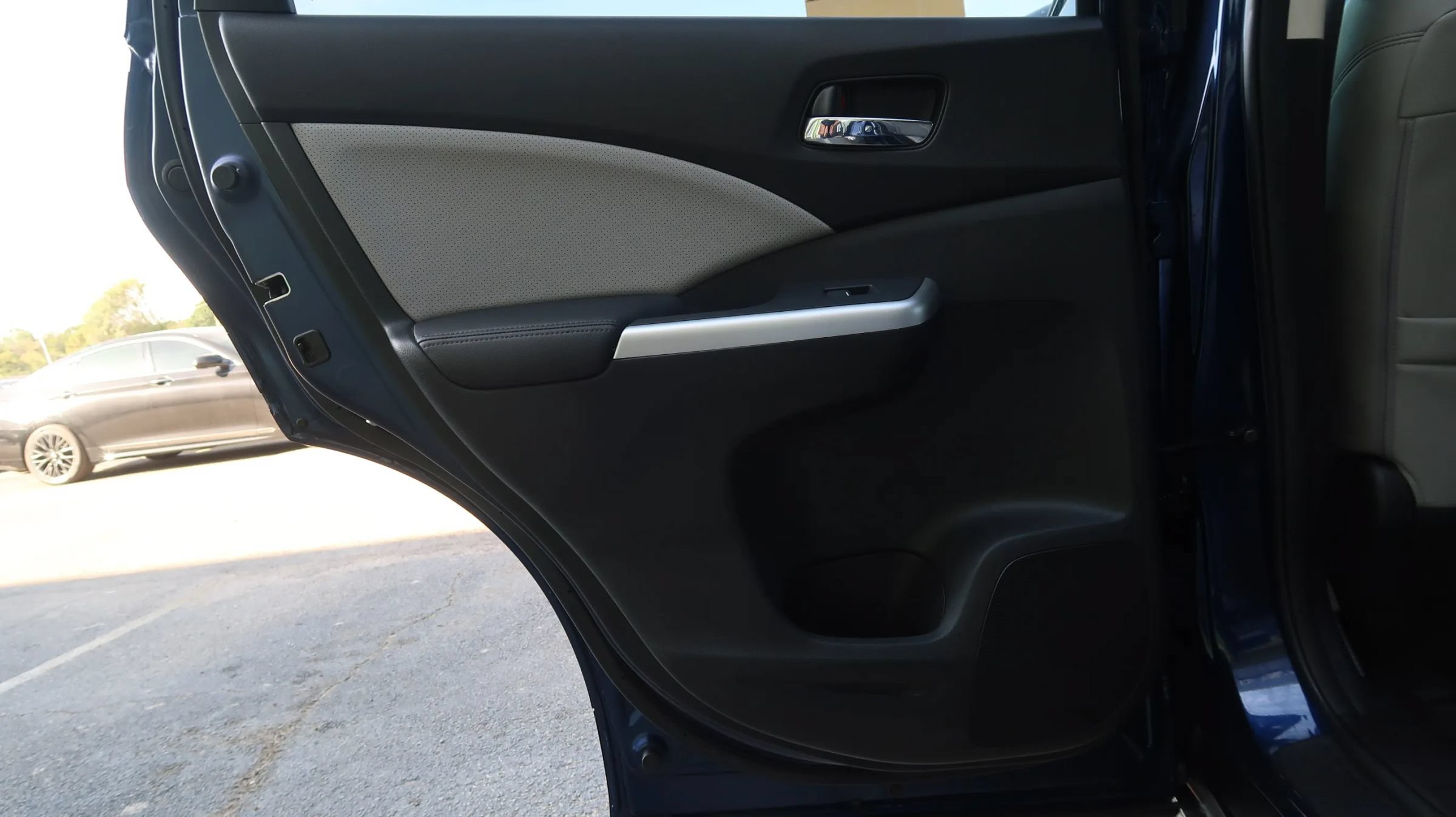 Used 2016 Honda CR-V EX-L image 46