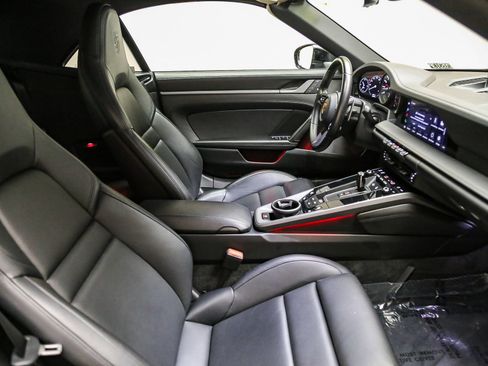 Certified 2022 Porsche 911 Carrera 4S AWD/4WD image 22