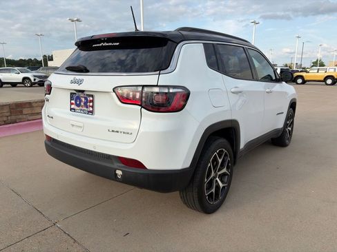 Used 2025 Jeep Compass Limited AWD/4WD image 5